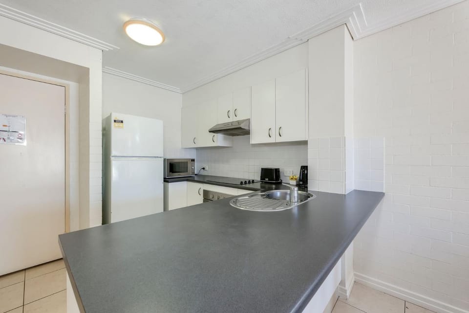 Shoreline Apartments - Unit 4a Apartment in Bargara