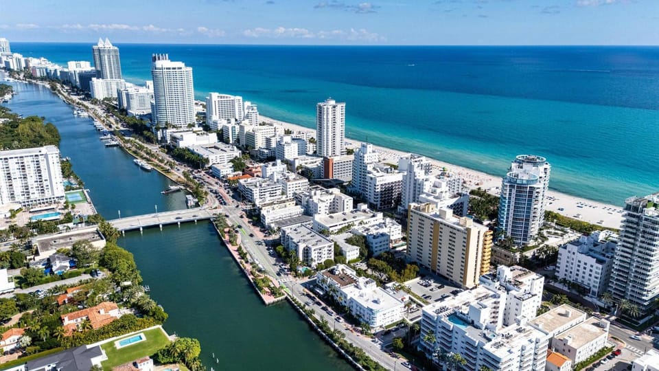 CASA MARE 1BR Steps from the Ocean Apartment in Miami Beach