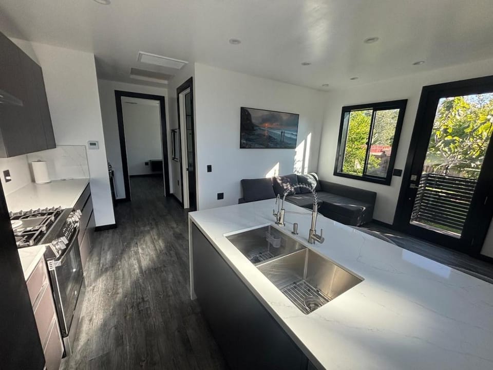 Burbank - Starlight Hills Private Luxury Guest House House in Sun Valley