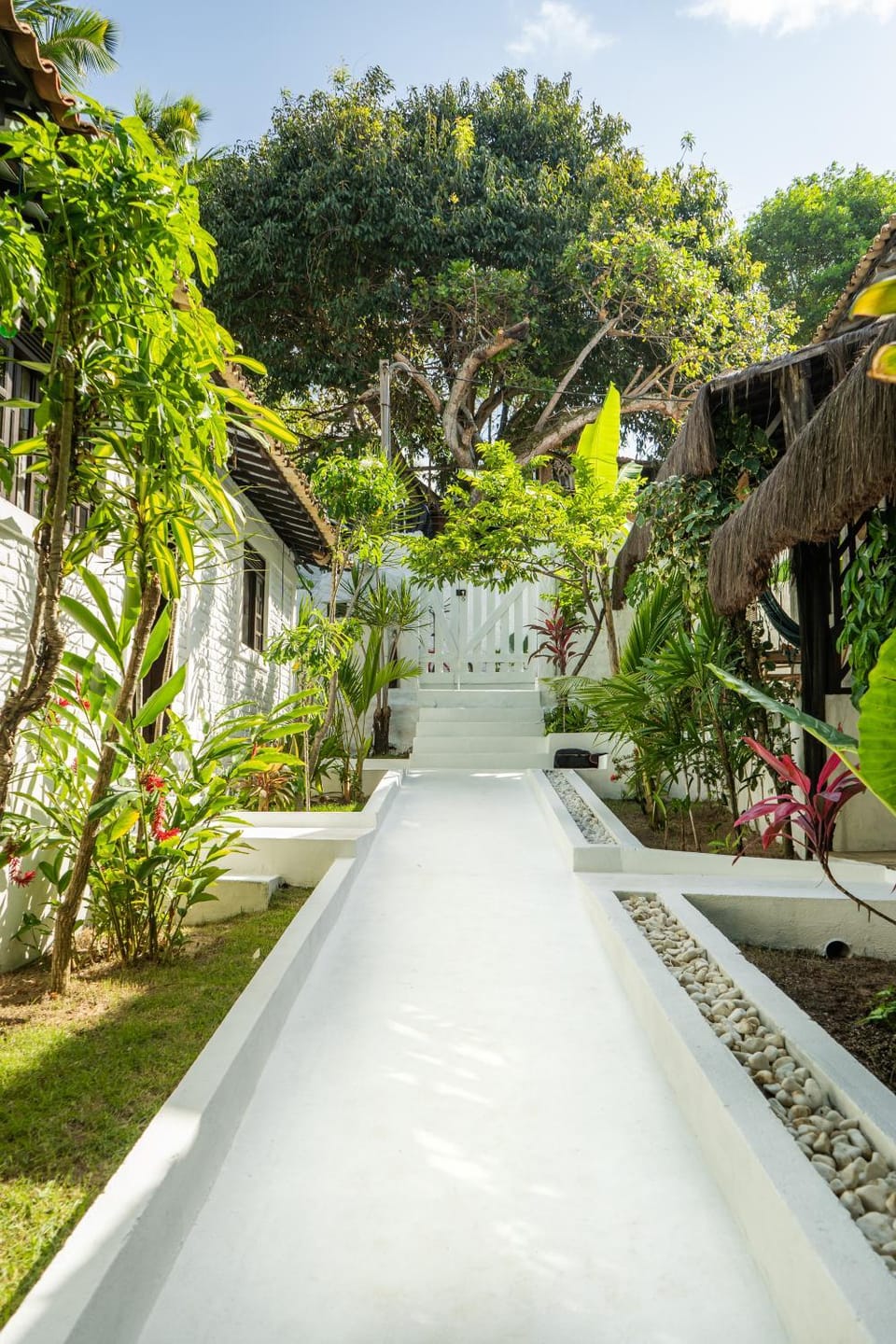 Day, Garden, Area and facilities
