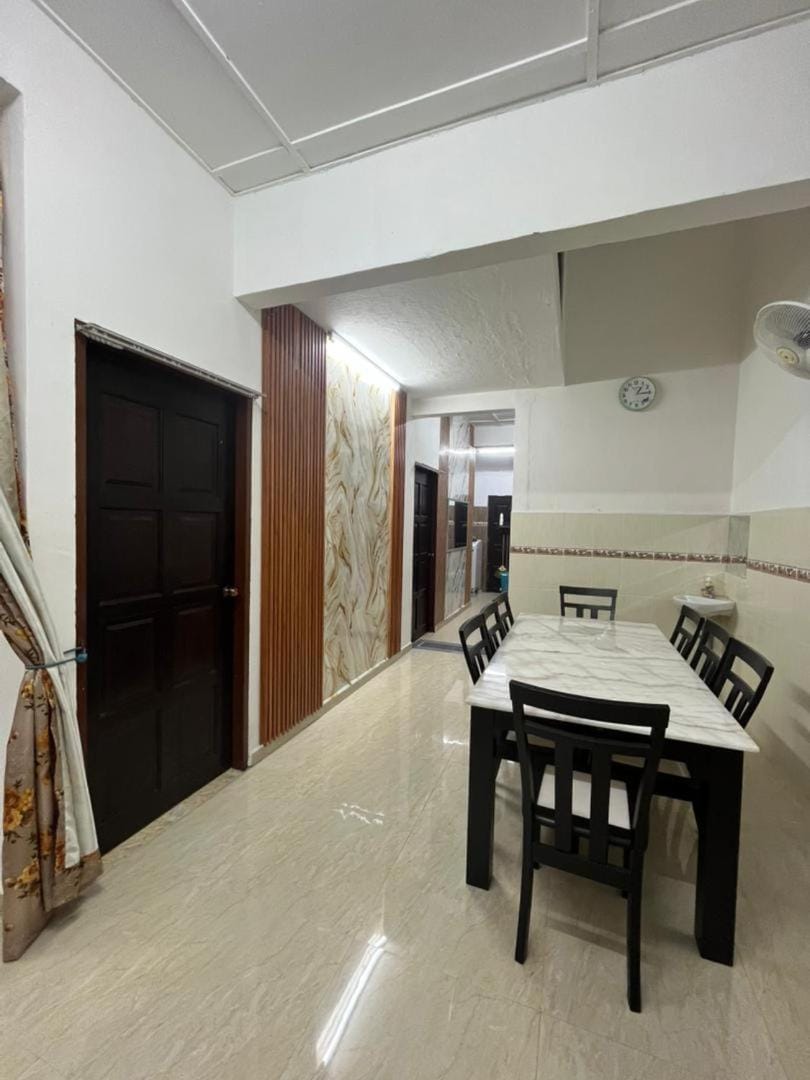 HOMESTAY AYER MOLEK Malay ONLY House in Malacca