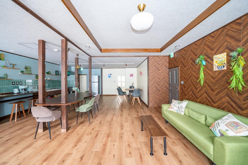 Living room, Dining area, kitchen