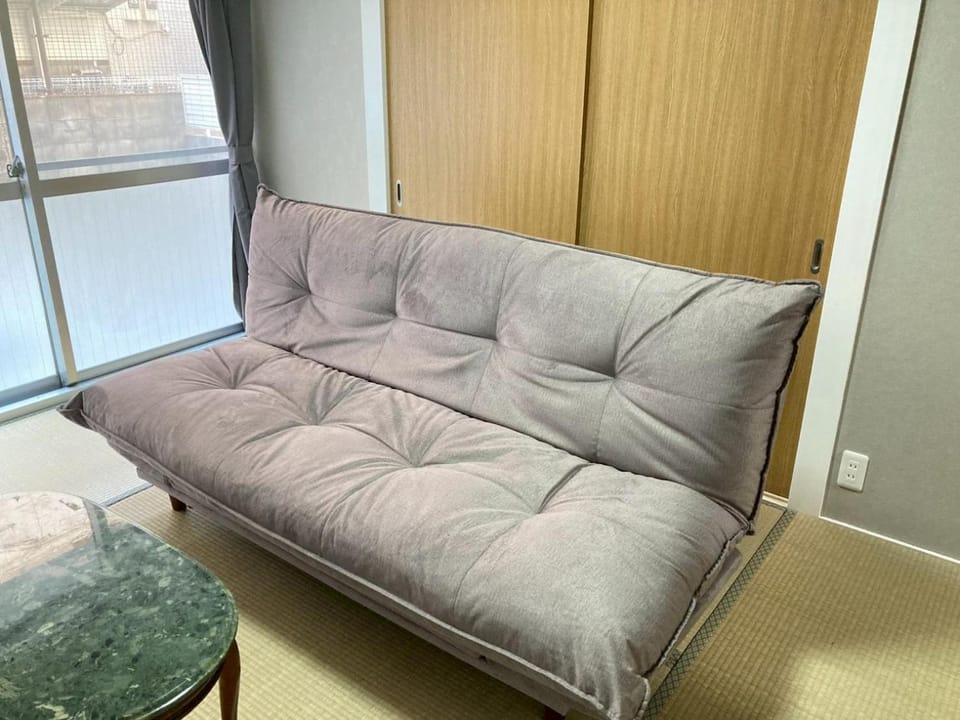 大阪でペットと泊まれる宿 Apartment in Osaka