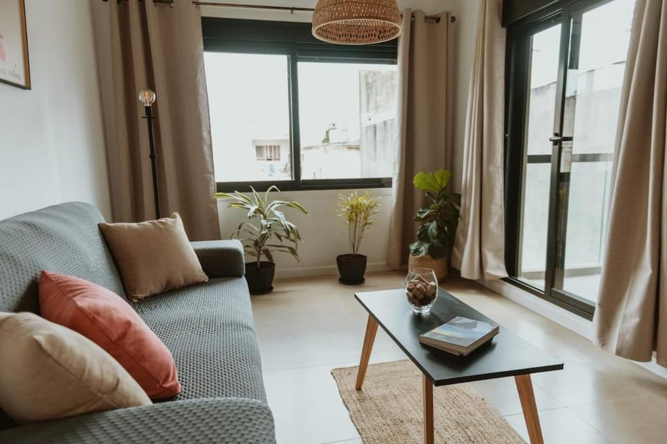 Apartamento tranquilo iluminado ideal para descansar Apartment in Montevideo Department, Uruguay