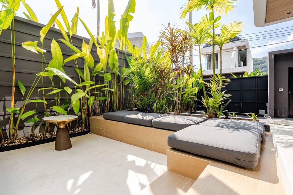 Patio, Garden view
