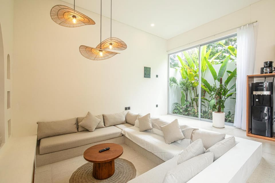 Brand New 2br Uluwatu villa 2 mins to beach House in Bali