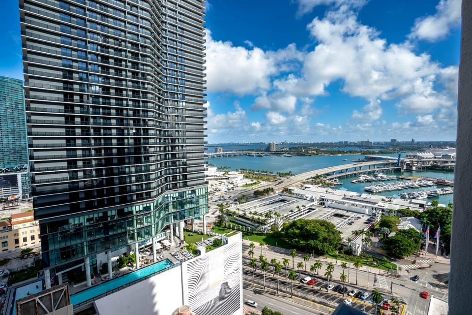 Day, Bird's eye view, City view, Sea view, Location