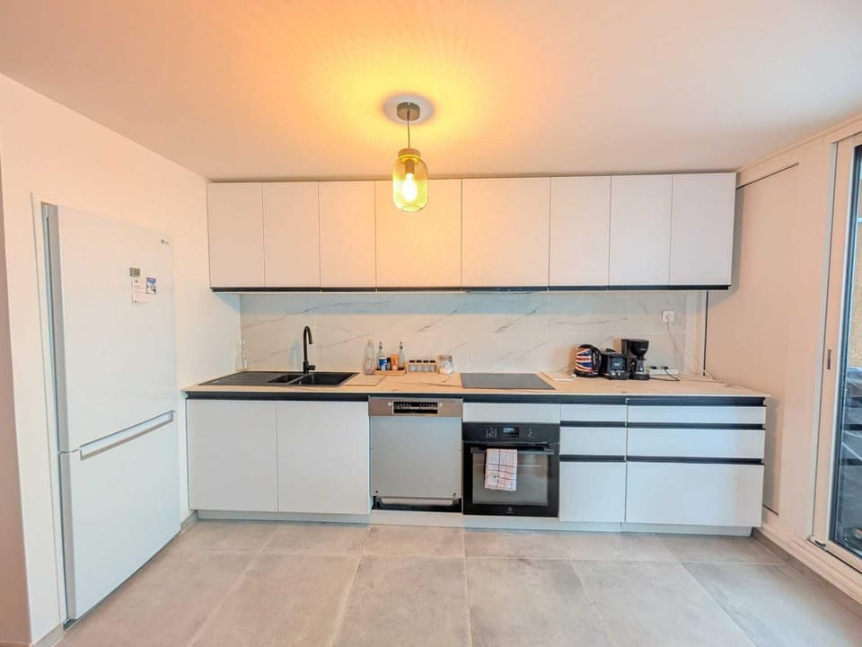 Superbe logement skis aux pieds, calme avec parking, près Montgenèvre - FR-1-445-233 Apartment in Montgenèvre