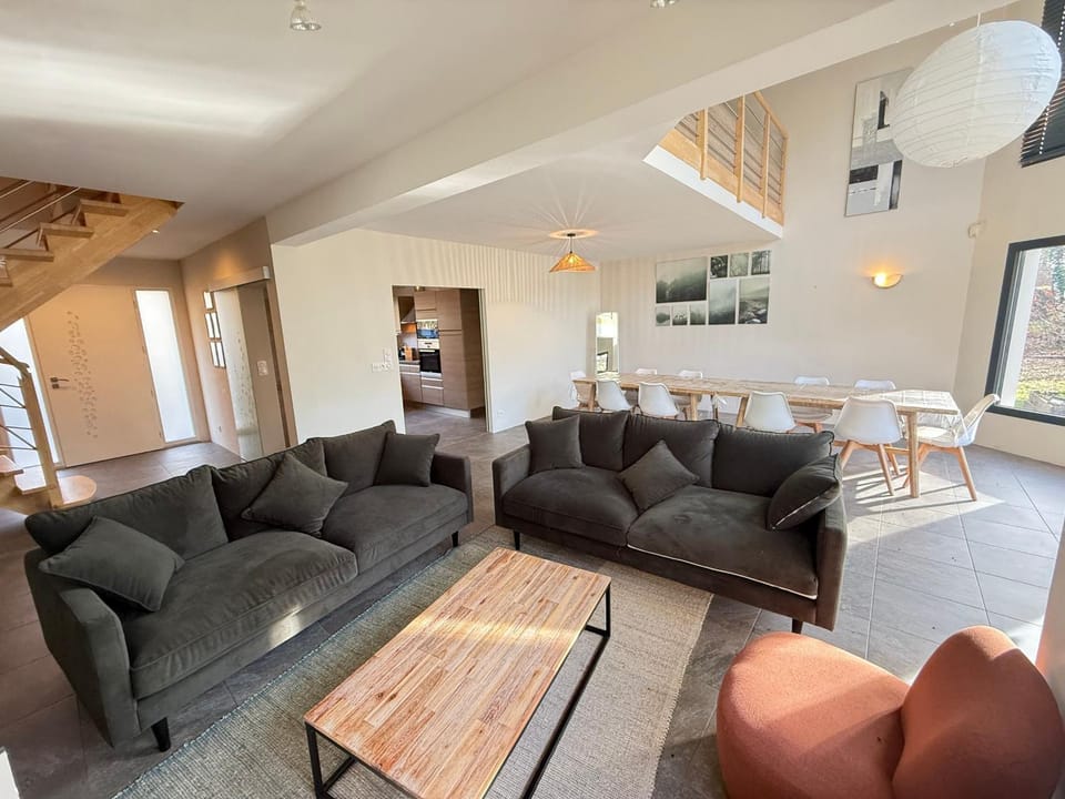 Spacieuse Villa entre forêt et golf, calme absolu - FR-1-590-589 House in Centre-Val de Loire