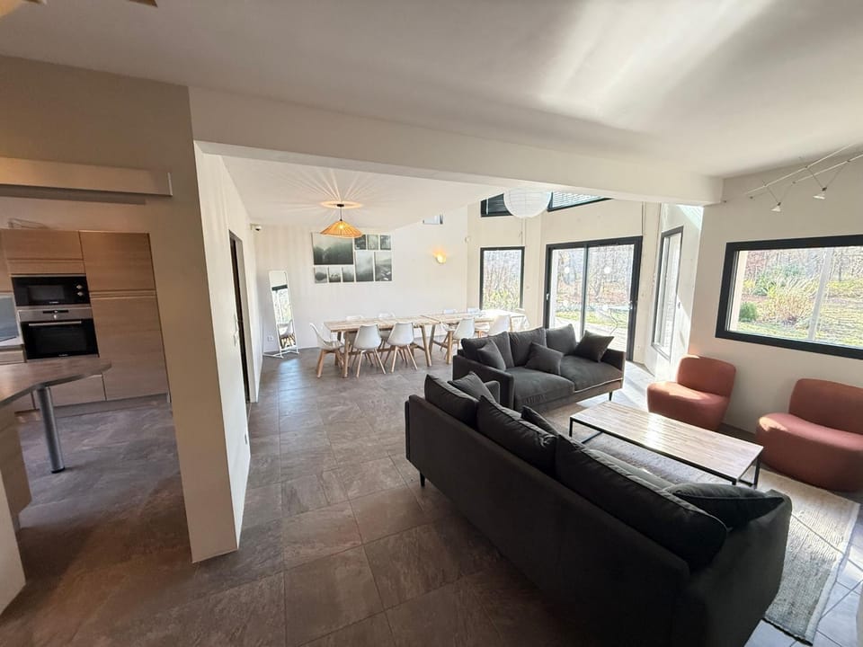 Spacieuse Villa entre forêt et golf, calme absolu - FR-1-590-589 House in Centre-Val de Loire