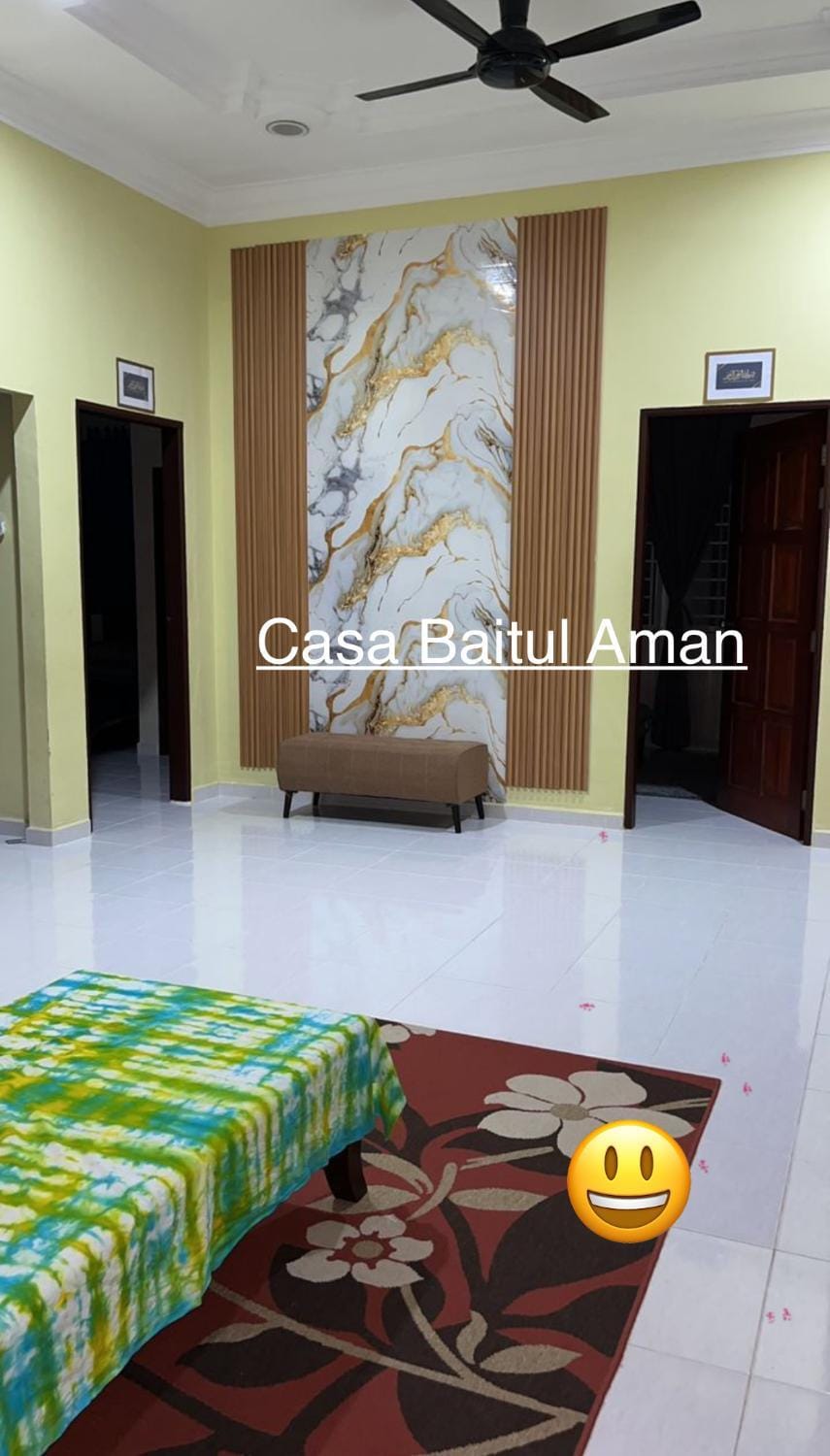 Casa Baitul Aman Nearby to Stadium Gong Badak, Airport KT, UMT UNISZA, Pasar Payang, Drawbridge, Pantai Teluk Ketapang House in Terengganu, Malaysia