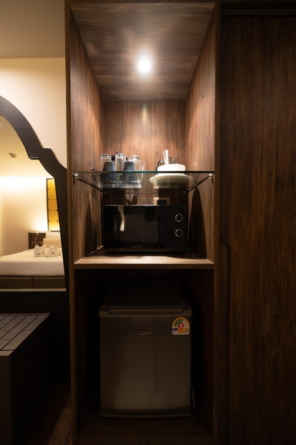 Kitchen or kitchenette, Photo of the whole room, minibar, wardrobe