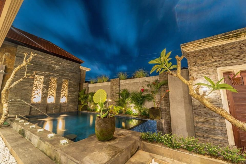 Luxurious Uluwatu Escape 2BR Villa with Pool Villa in Bali