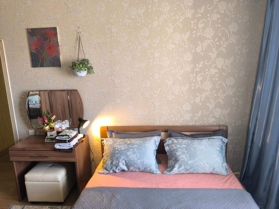 Просторные апартаменты на Иманбаевой Apartment in Kazakhstan