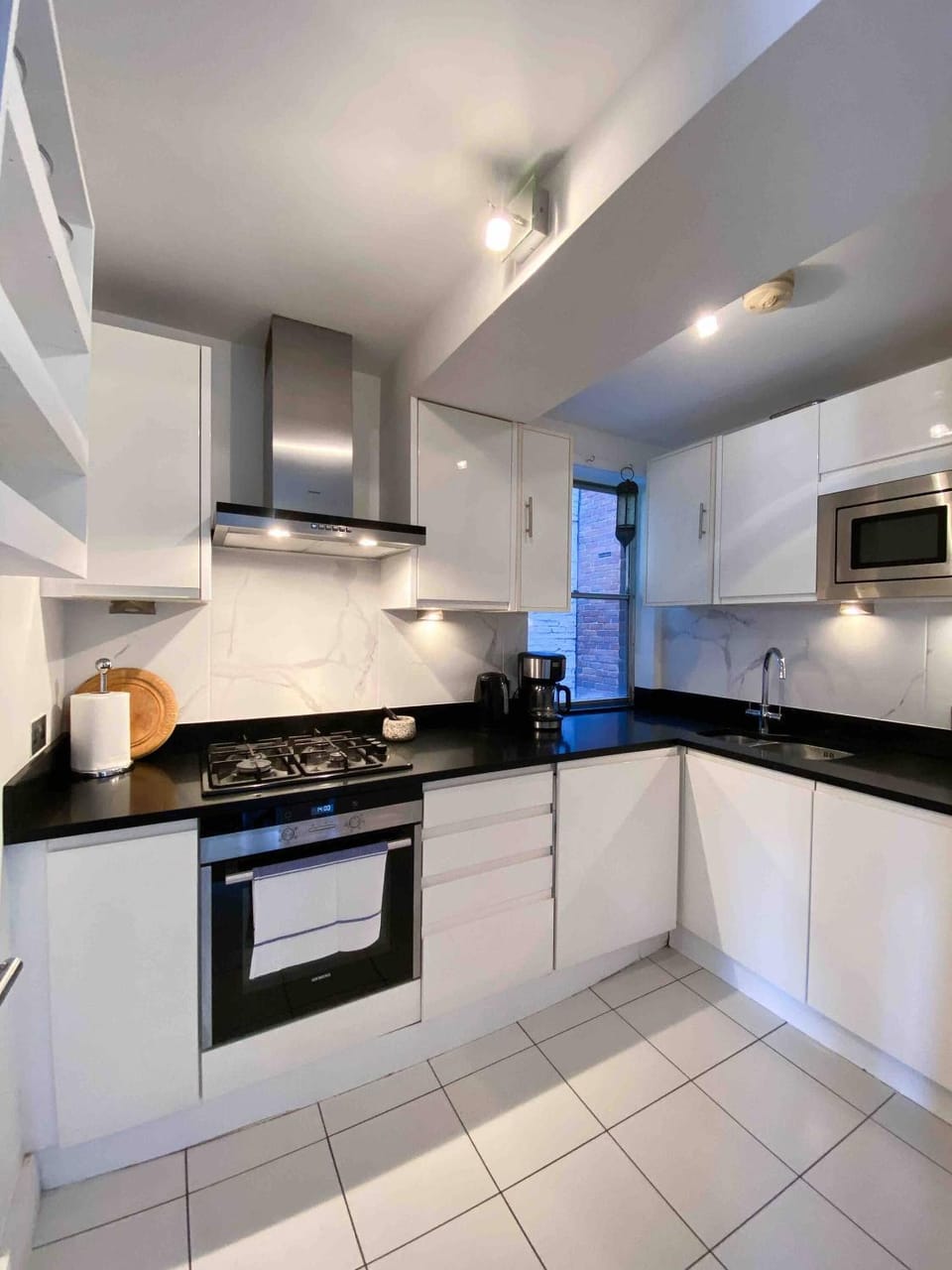 microwave, oven, kitchen