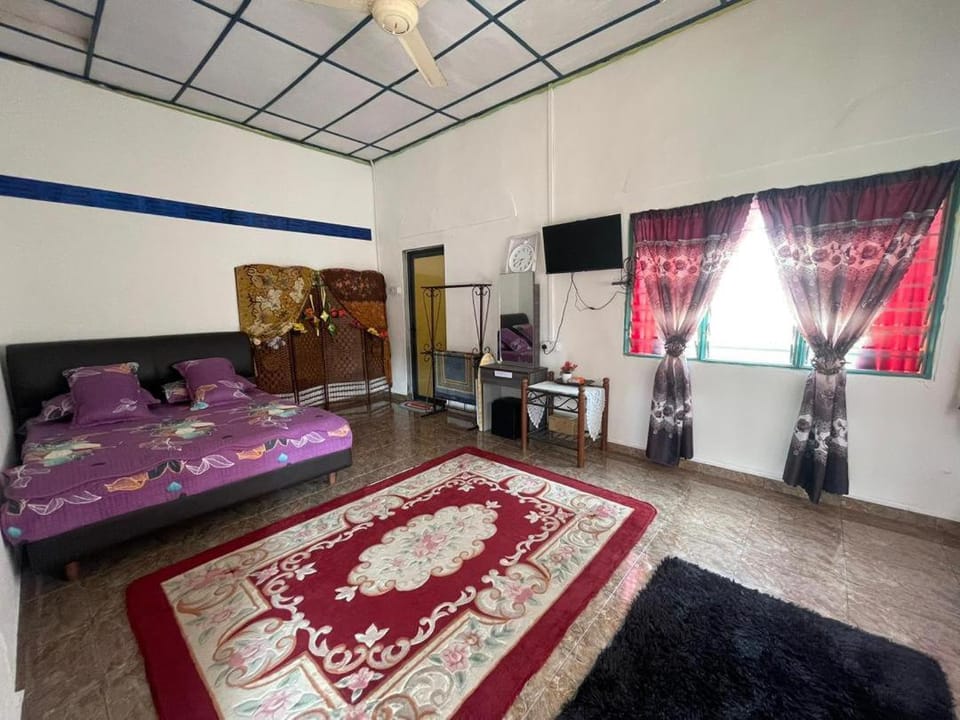 Bed, Living room, Photo of the whole room, Bedroom