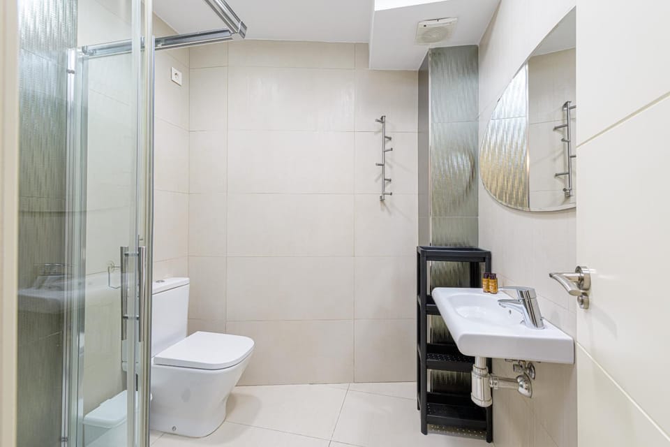 Shower, Bathroom