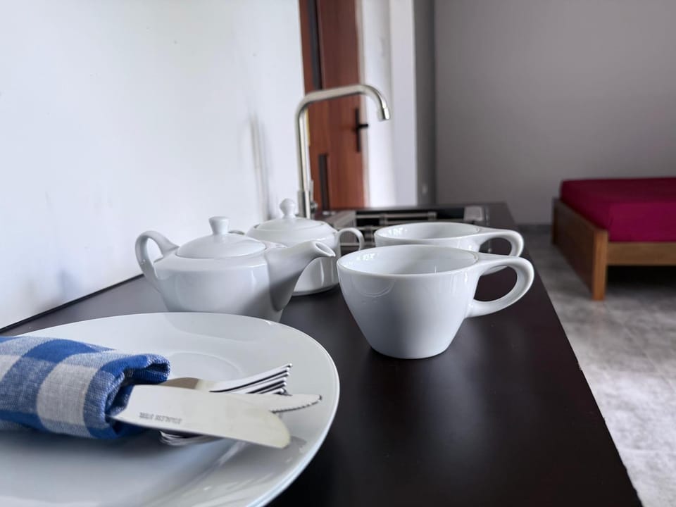Coffee/tea facilities, Kitchen or kitchenette