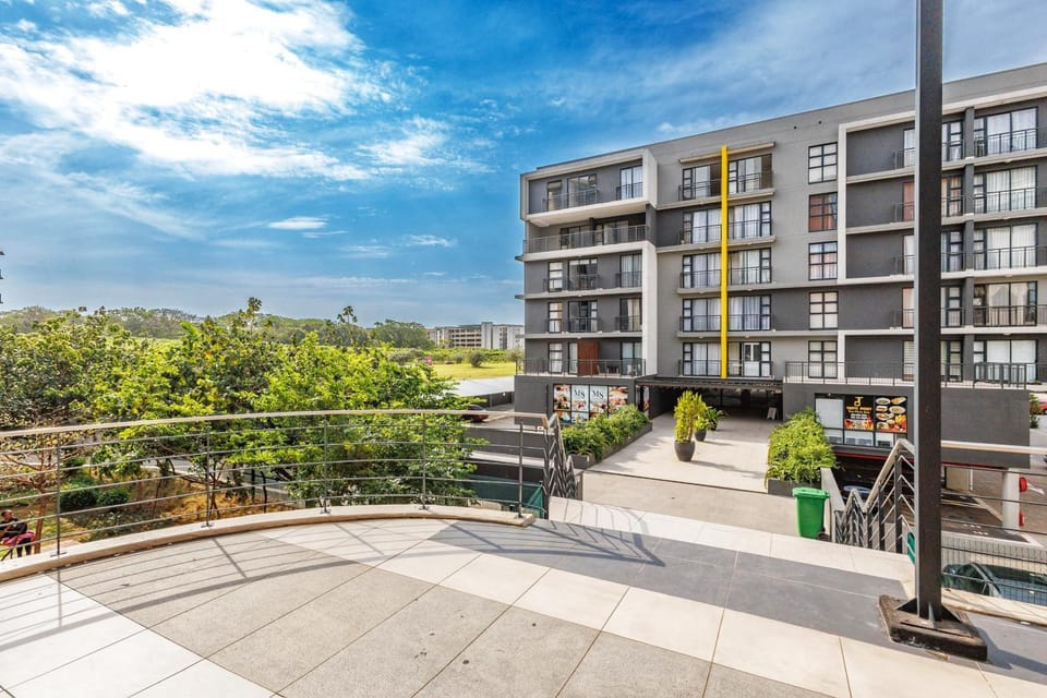 Stunning Air-conditioned studio at Millennial Umhlanga Apartment in Umhlanga