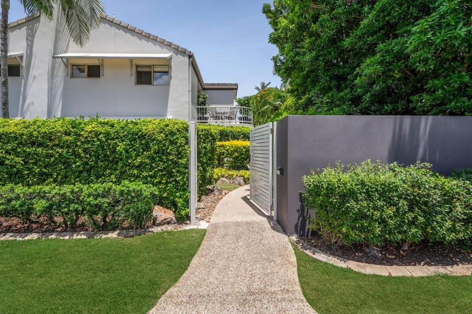 Property building, Garden, Garden, Garden view