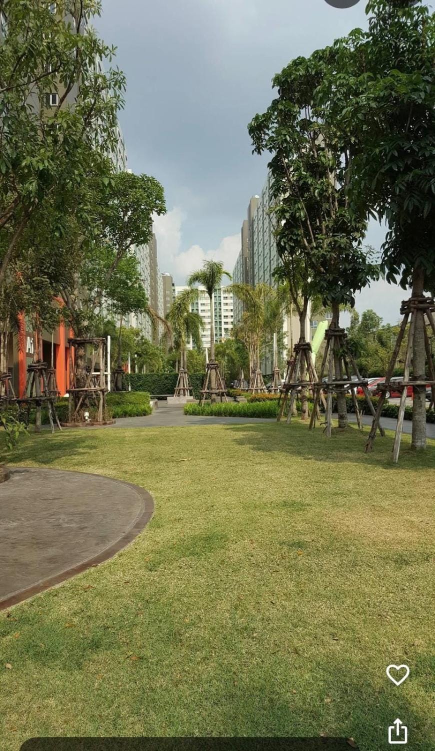 Lumpini nawamin Apartment in Bangkok