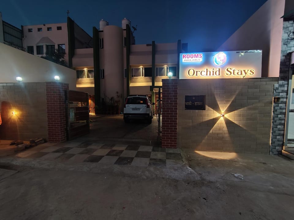 Property building, Night