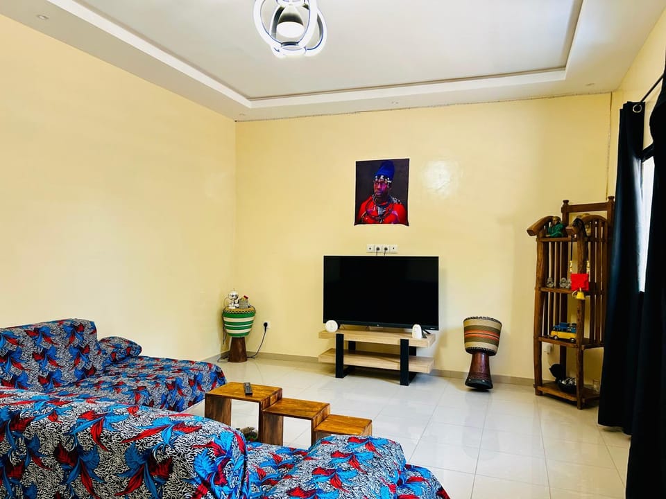 Communal lounge/ TV room, Living room