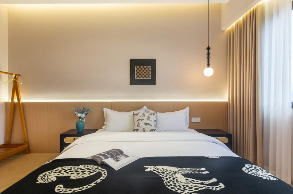 Bed, Photo of the whole room, Bedroom