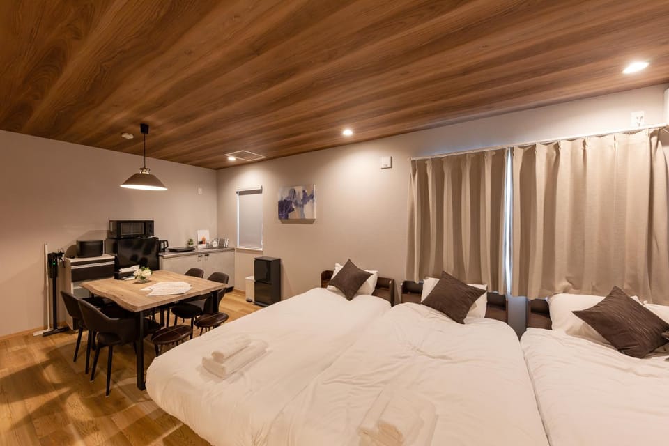 Bed, Living room, Bedroom