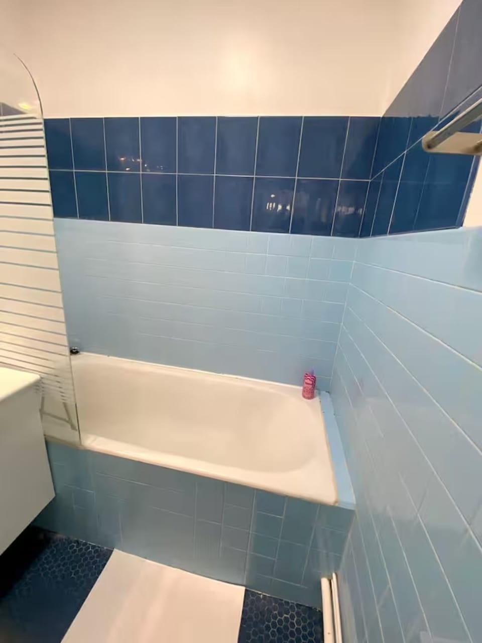 Bathroom, Bath