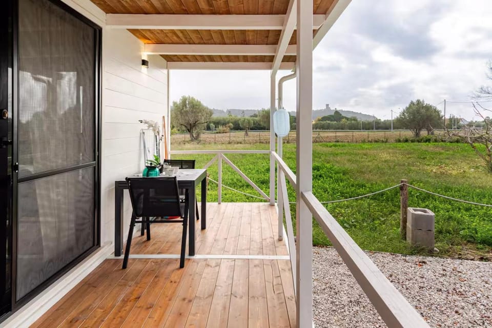 Patio, Dining area