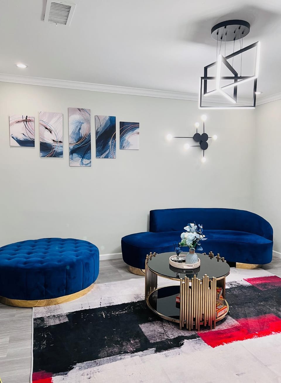 Living room, Seating area