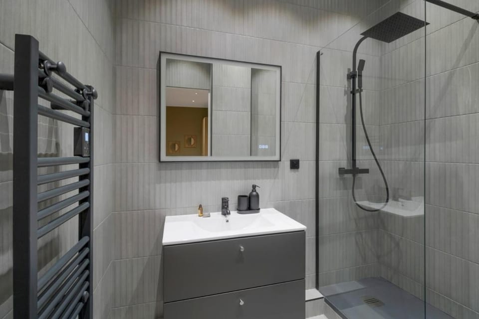 Charming 1BR air-conditioned - Close to Trocadéro Apartment in Paris