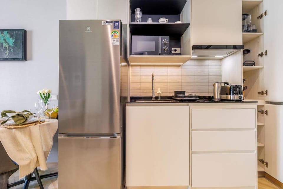 Tropical studio Luxury Amenities and Pool Apartment in Choeng Thale