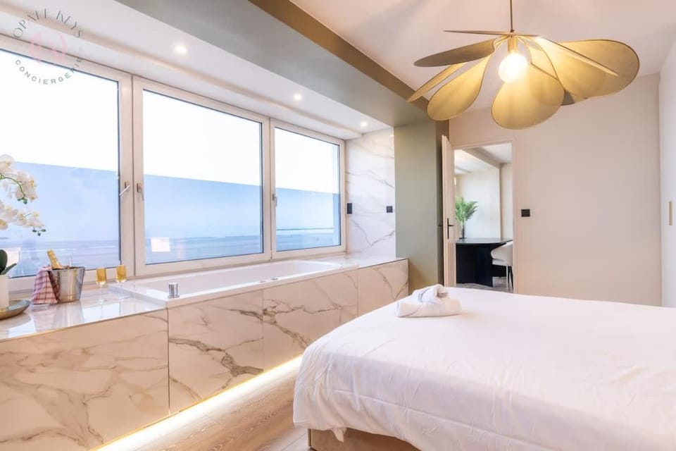 Le Luxe Malouin - Vue Mer - 2 Ch - Balneo - Garage Apartment in Dunkirk