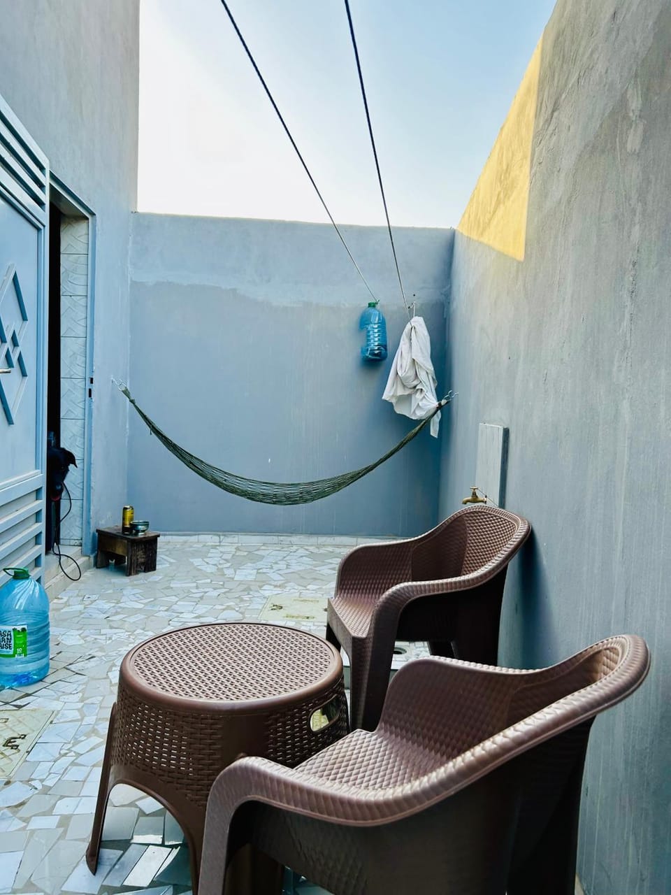 Chambre avec salle de bain privative proche de la plage et de Saly Bed and Breakfast in Mbour