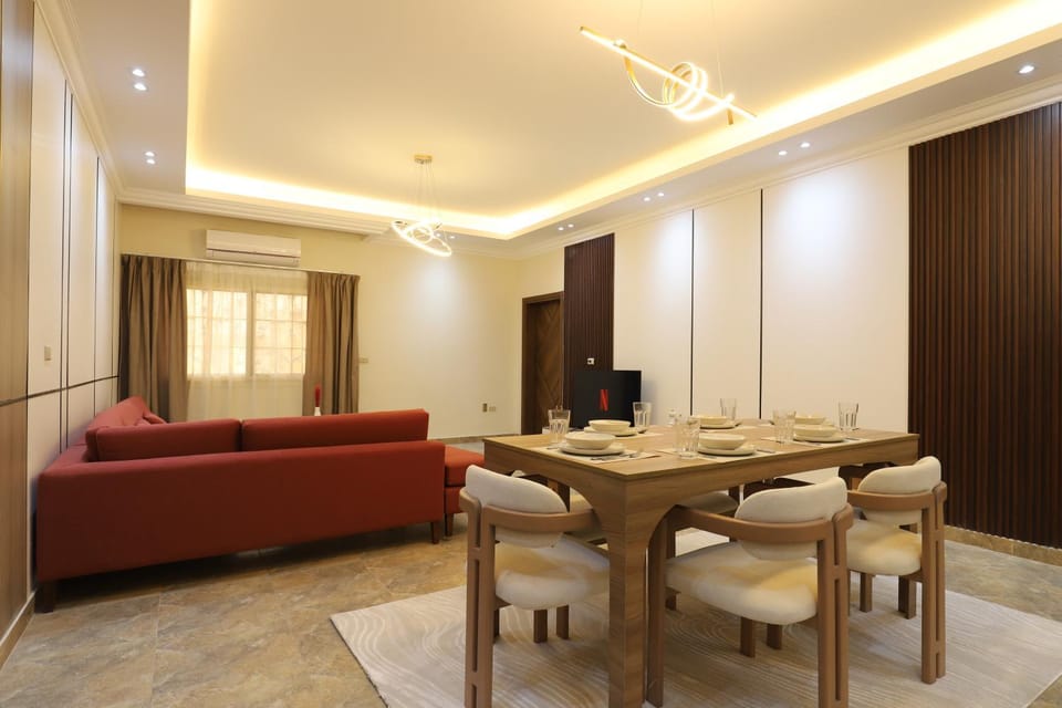Communal lounge/ TV room, TV and multimedia, Living room, Dining area