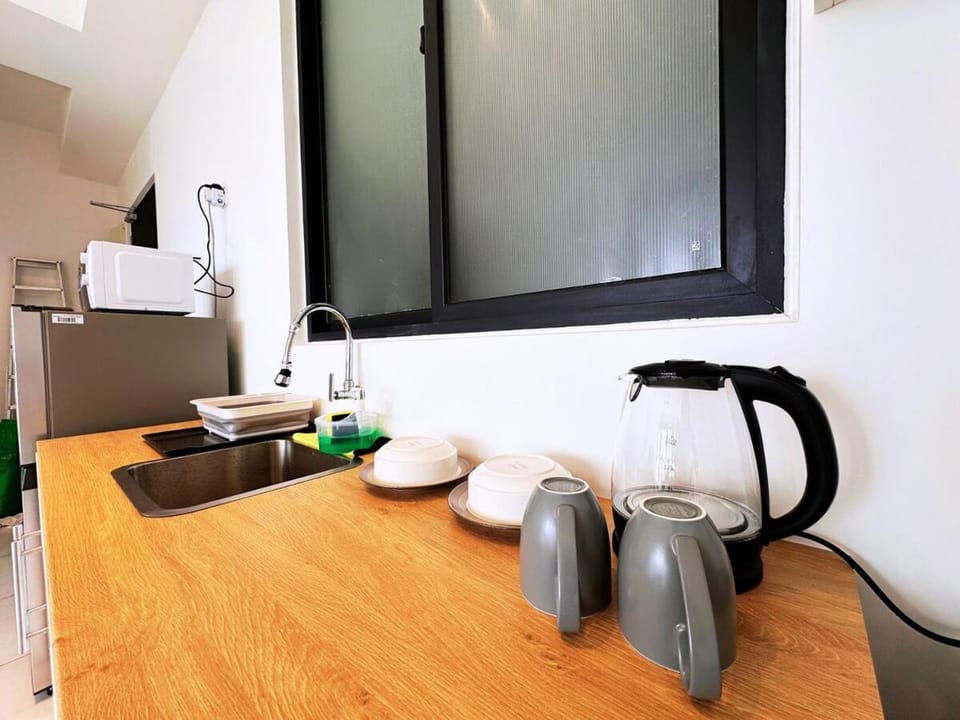 Urban Seaview, City view, New 3BR 6pax, Jelutong Apartment in George Town