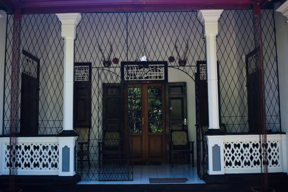 Facade/entrance