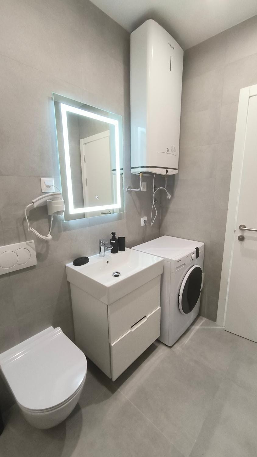 Toilet, Bathroom, washing machine