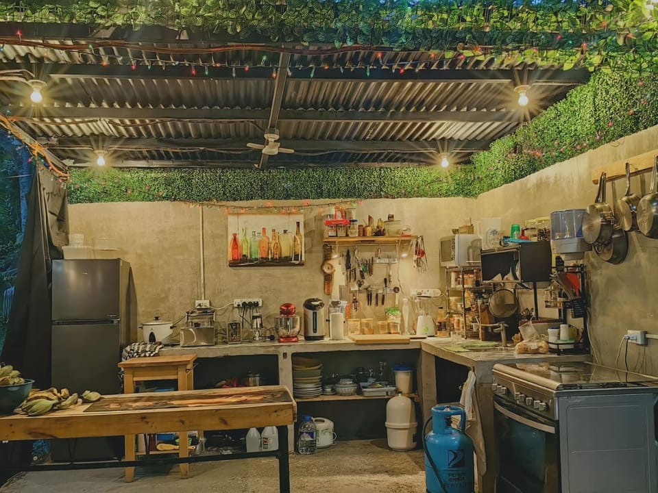 Restaurant/places to eat, Kitchen or kitchenette, Communal kitchen, On site, kitchen