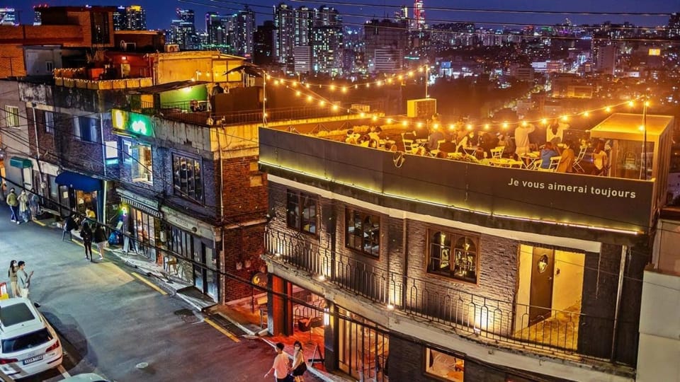 Maverick's Guest House Bed and Breakfast in Seoul