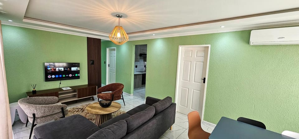 Communal lounge/ TV room, TV and multimedia