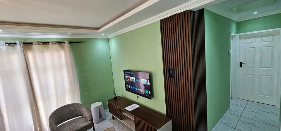 Communal lounge/ TV room, TV and multimedia