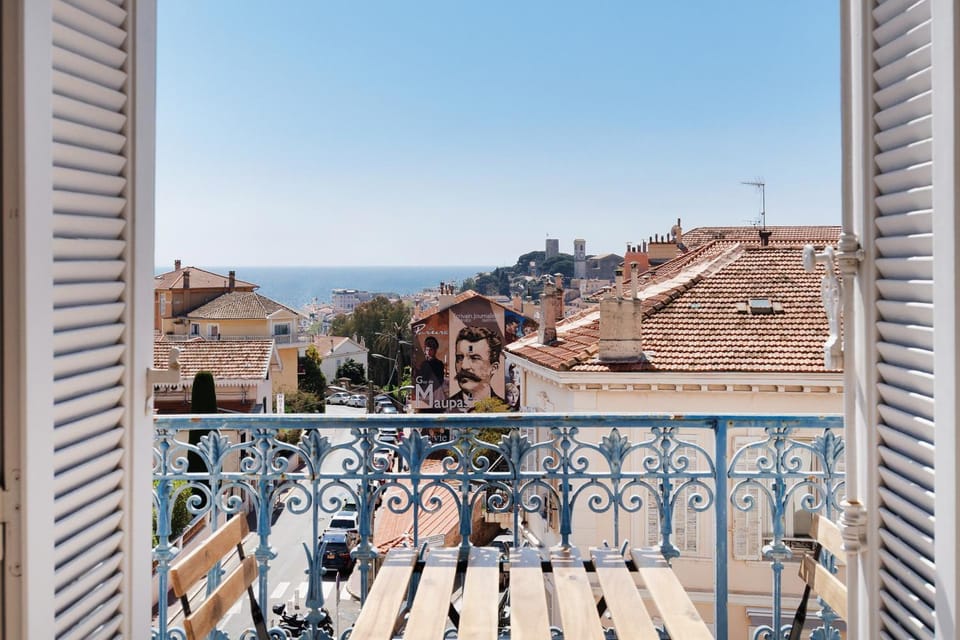 Natural landscape, Balcony/Terrace, Sea view