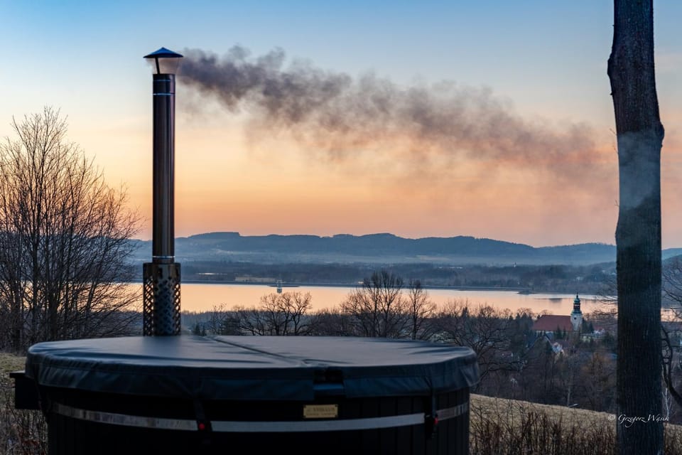 Nearby landmark, Spa and wellness centre/facilities, Lake view, Sunset