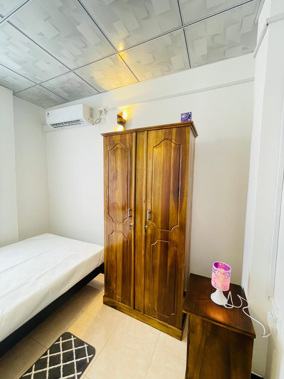 Bed, Photo of the whole room, Bedroom, wardrobe, air conditioner