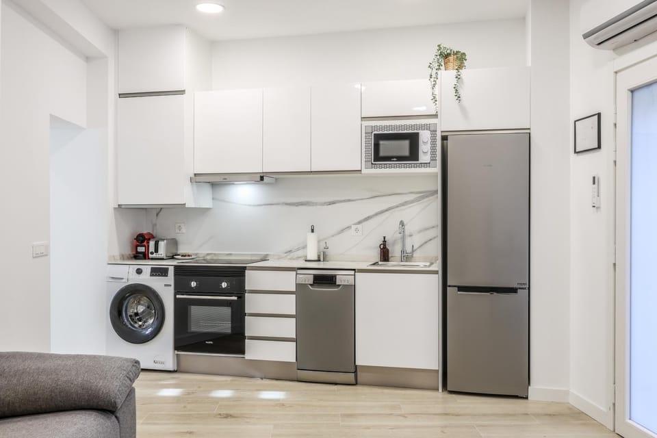 dishwasher, oven, stove, toaster, washing machine