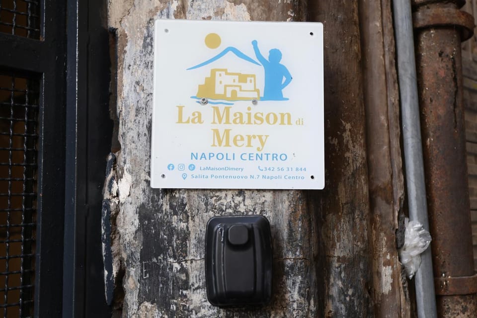 La Maison di Mery Naples Center Apartment in Naples