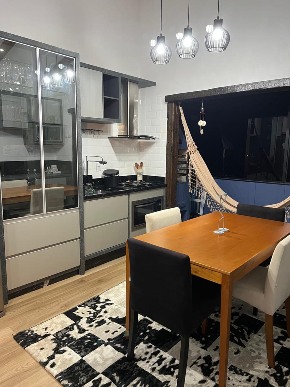 Kitchen or kitchenette, Seating area, Dining area, oven, stove